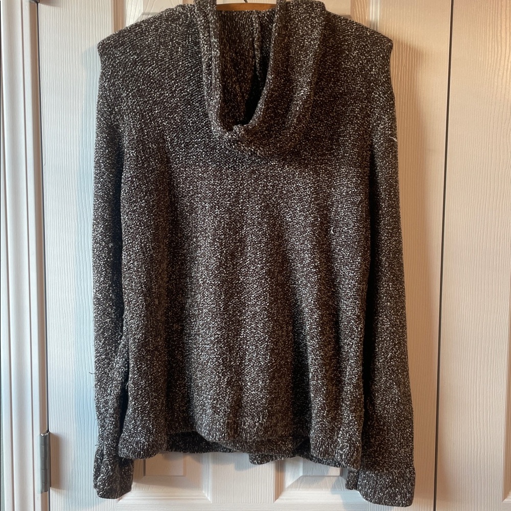 Woolrich Pullover Sweater Hoodie- Medium View 2